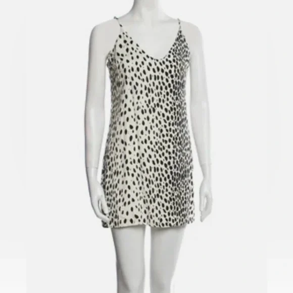Reformation black and white mini dress. Size S. Reformation black and white mini dress. Size S.